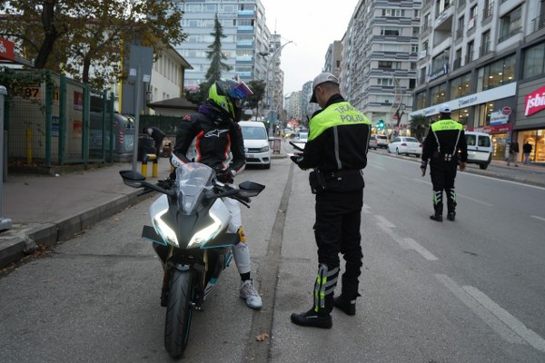 A W589307 05 600X400