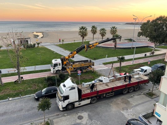 A W589372 01 533X400