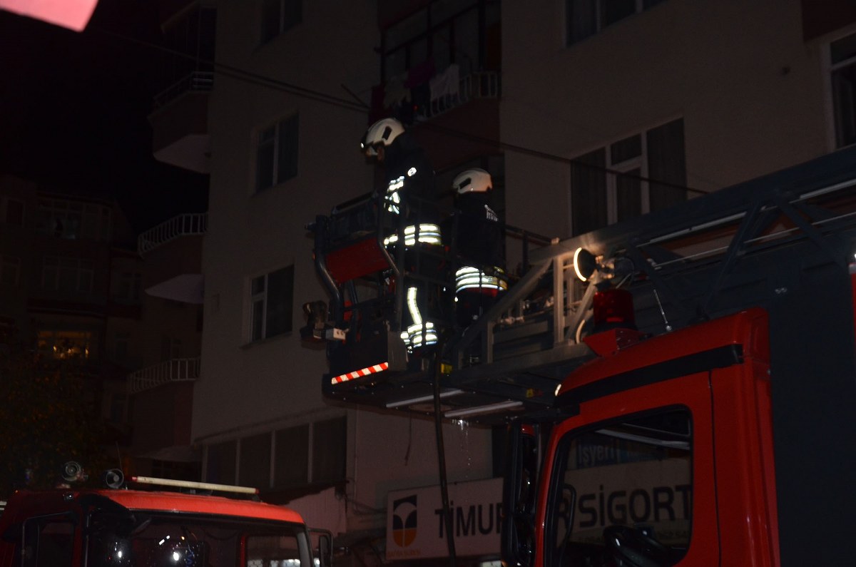 A W589591 04 1200X795