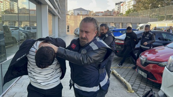 A W591158 02 600X337