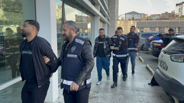 A W591158 04 600X337