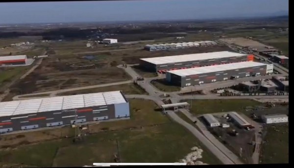 A W592123 04 600X343