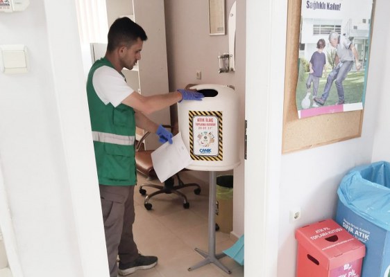 A W592813 01 562X400