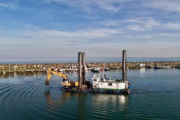 A W593123 03 600X400