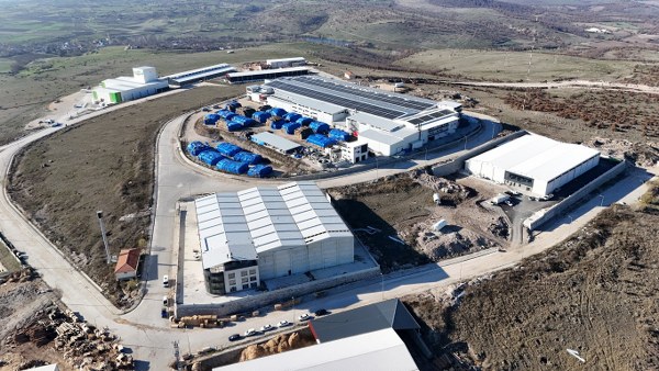 A W593997 04 600X338