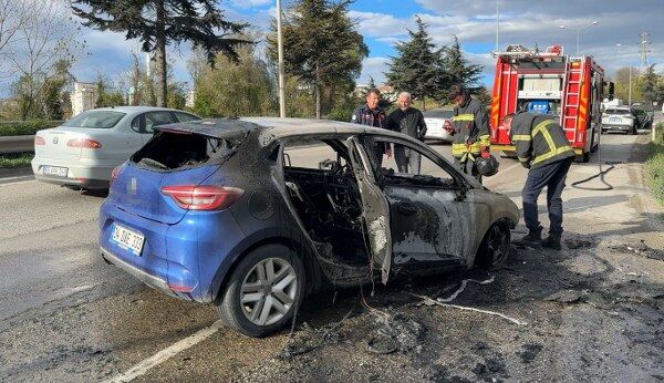 A W595025 02 600X346