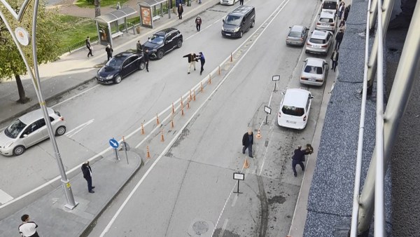 A W595341 04 600X338