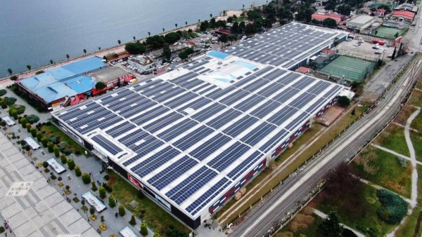 A W596406 02 600X338