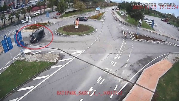 A W597354 04 600X338