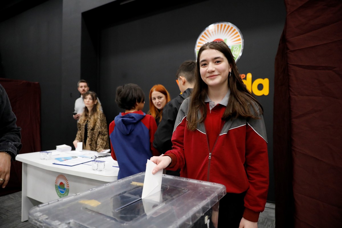 A W598964 03 1200X800