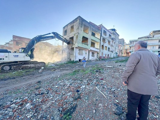 A W599727 02 533X400