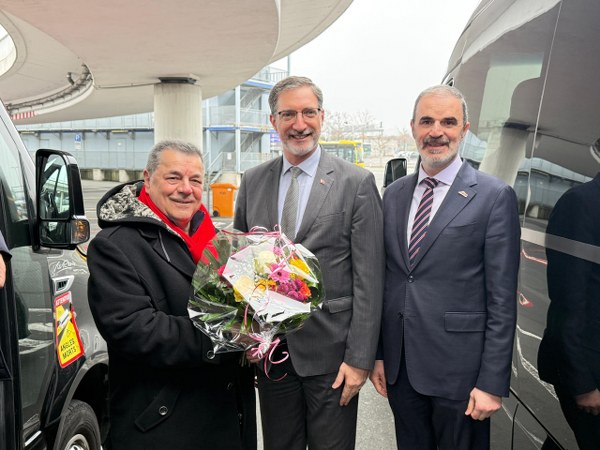 A W601153 02 600X450-1