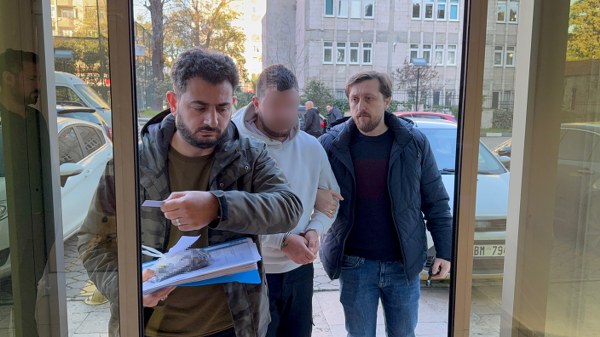 A W601601 01 600X337