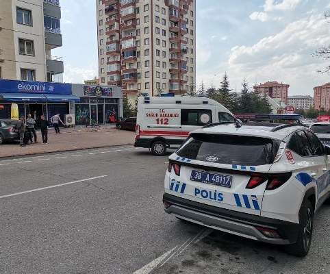 A W605638 02 482X400