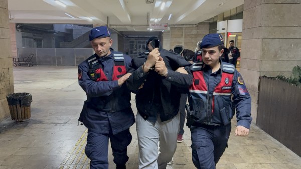 A W606426 01 600X337