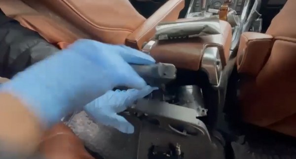 A W606762 04 600X323