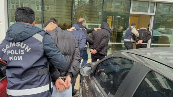 A W606877 06 600X337