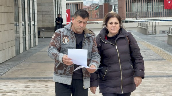 A W607025 02 600X337