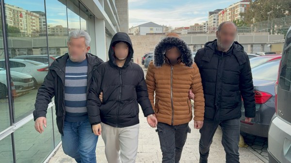 A W608865 02 600X337