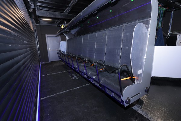 A W615038 03 600X400