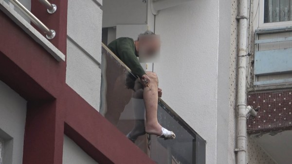 A W615382 01 600X338