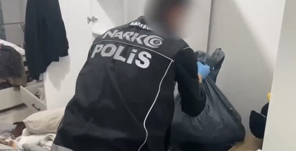 A W616767 03 600X307