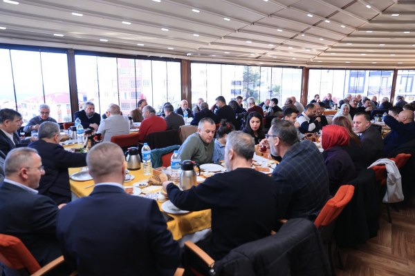 A W617402 03 600X400