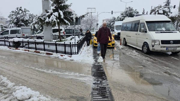 A W619133 05 600X338