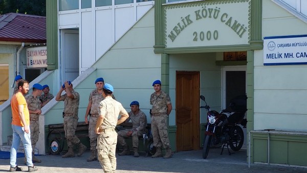 A W621915 01 600X338