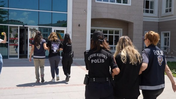 A W621955 04 600X339