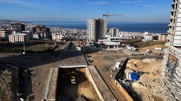 A W624985 05 600X338