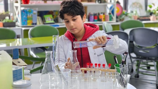 A W628493 05 600X338