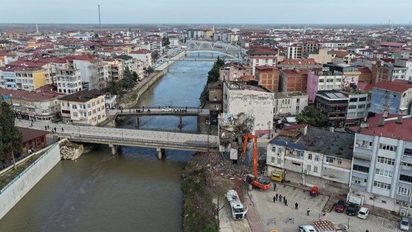 A W629646 04 600X338