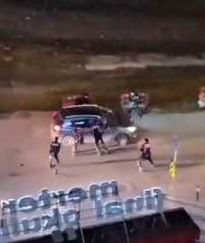 I S T A N B U L Z E Y T I N B U R N U N D A P O L I S I N D U R 1138794 338105