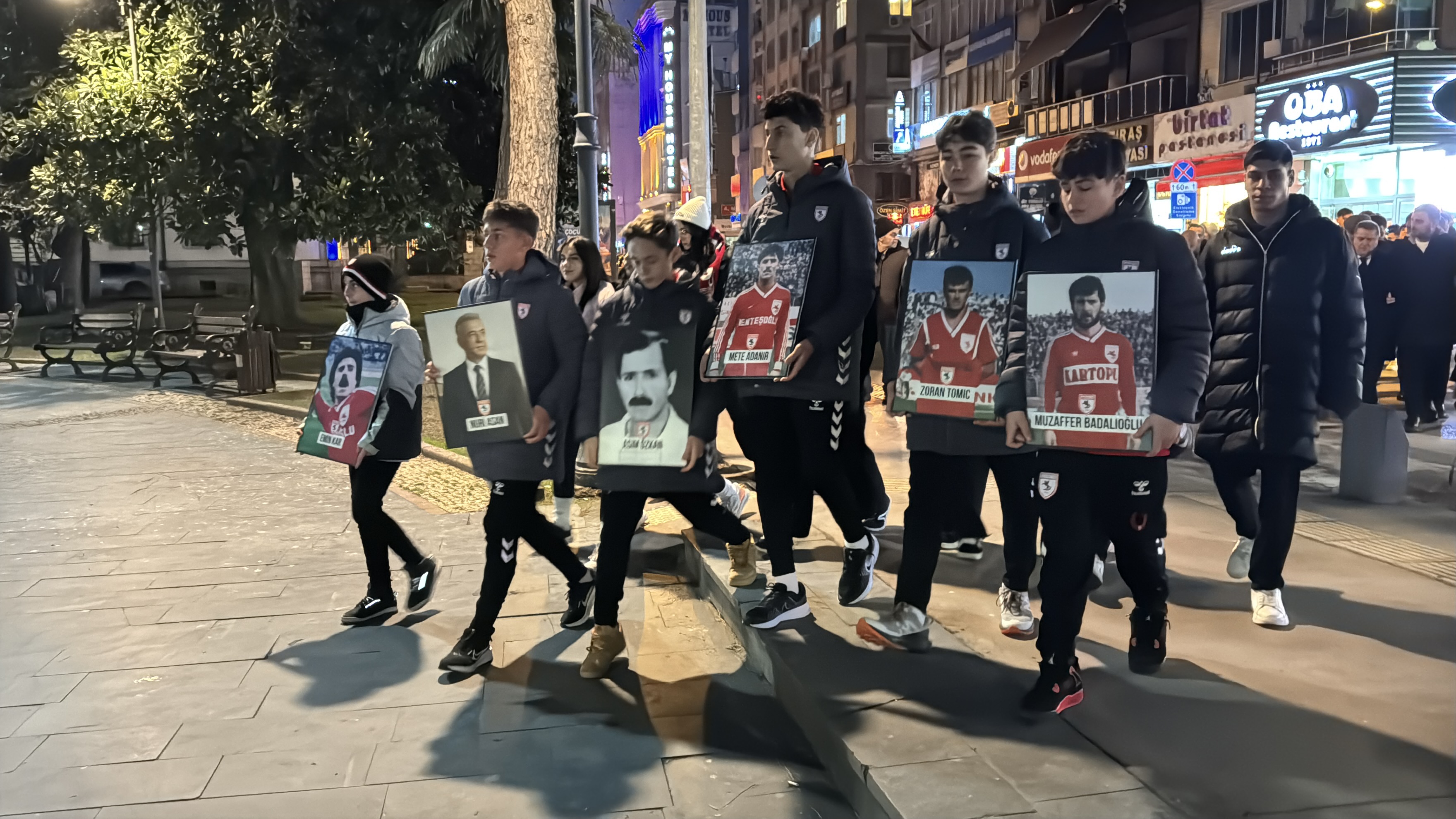 S A M S U N S P O R F U T B O L S E H I T L E R I I C I N ‘ S E S S I 1126509 334325