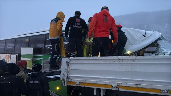 T O K A T’ T A K A R L A K A P L I Y O L D A O T O B U S T I R’ A 1111969 330050 600X338