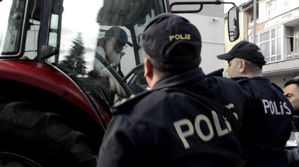 A W635556 03 600X335