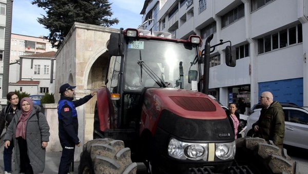 A W635556 05 600X339