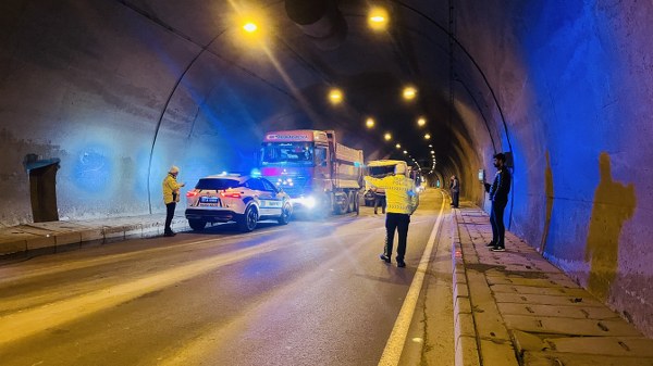 A W636427 04 600X337