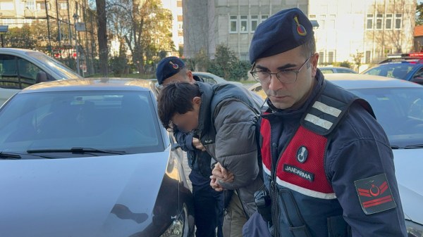 A W640101 02 600X337