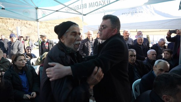 A W640641 02 600X338