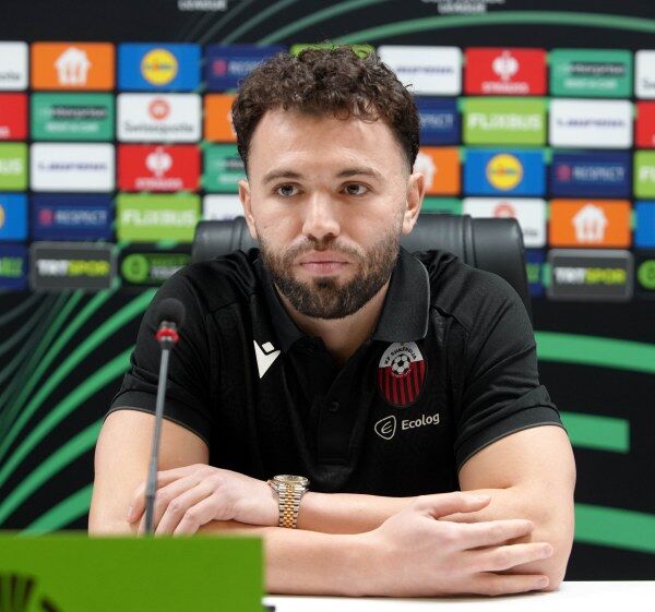 A W649809 02 600X561