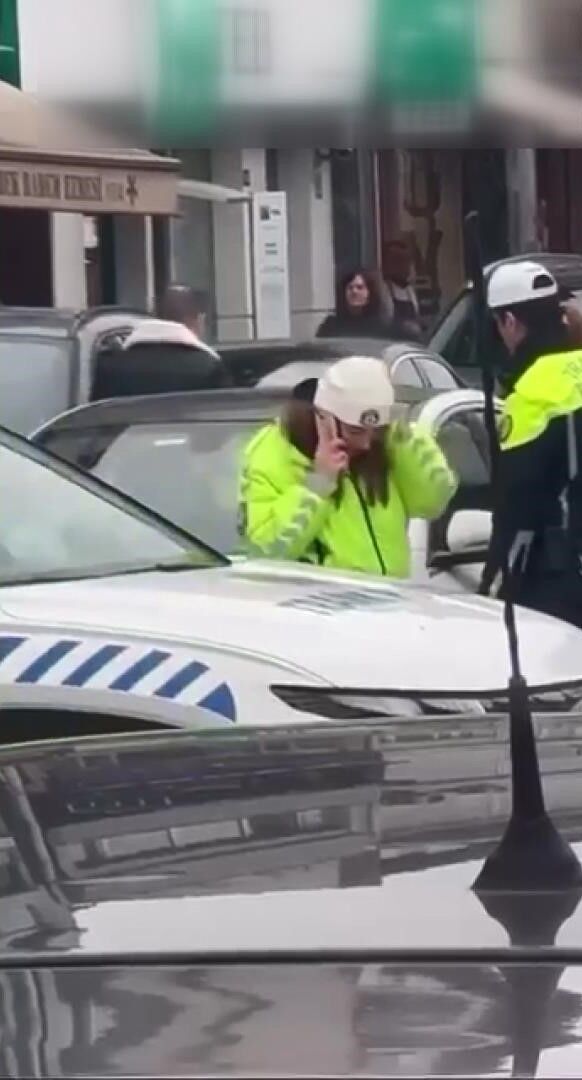 I S T A N B U L B E B E K’ T E T R A F I G I K A P A T I P A R A C 1161175 344830