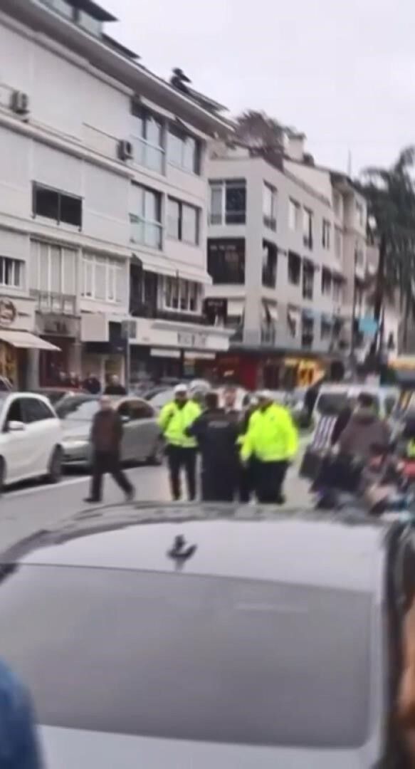 I S T A N B U L B E B E K’ T E T R A F I G I K A P A T I P A R A C 1161181 344830