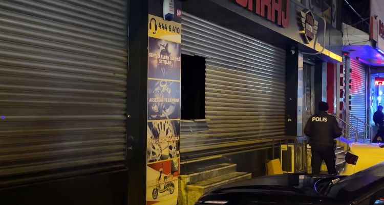 I S T A N B U L E S E N L E R D E Y A N G I N C I K A N I S Y E 1147143 340621