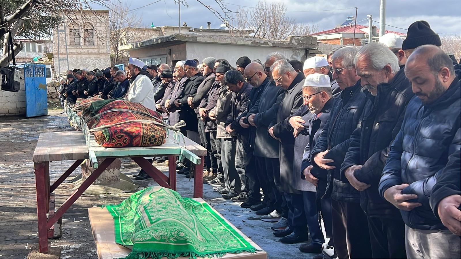 K A R D E S I Y E N G E S I V E Y E G E N I N I N C E N A Z E N A M 1176724 349541