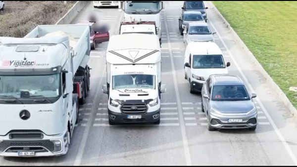 K I R M I Z I I S I K T A S U R U C U D E G I S I K L I G I N E 46 B 1173851 348690 600X338