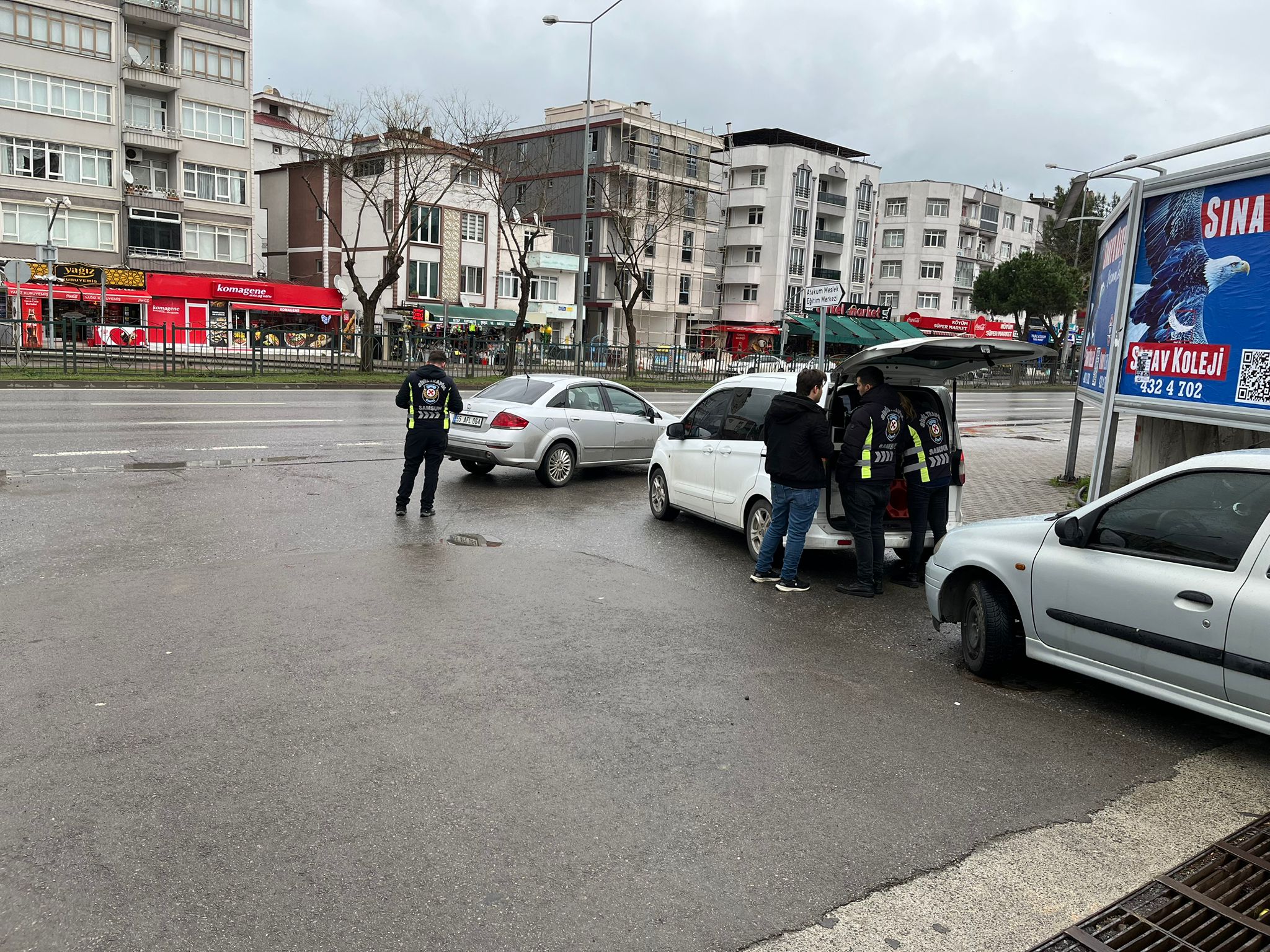 S A M S U N’ D A K O R S A N T A S I M A C I L I K Y A P A N 15 S U 1148923 341193