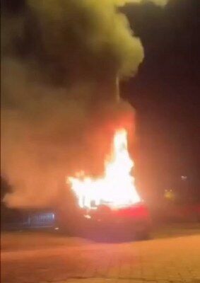 A W653364 01 283X400