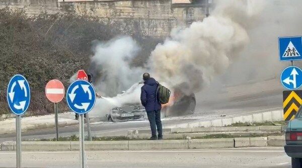 A W653931 01 600X335